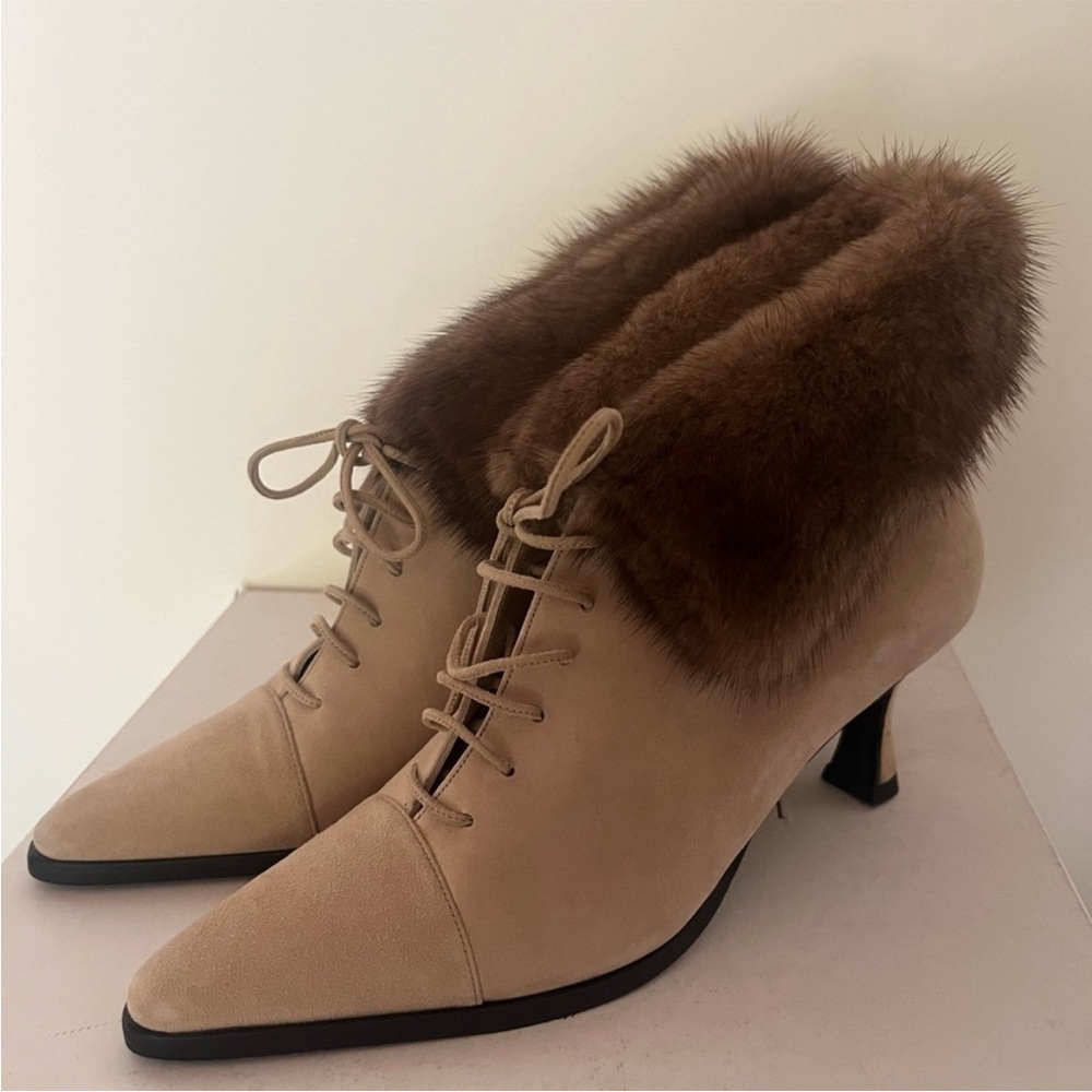 Rene Mancini Tan Fur-Trimmed Heeled Boots